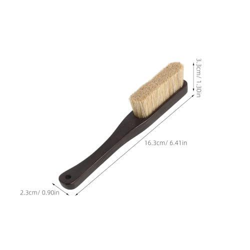 TEHAUX Boar Hair Rock Climbing Chalk Brush with Sustainable Wooden Handle Quick-Drying Natural Bristles for Outdoor Bouldering and Gym Wall Grip Cleaning Tool Gentle Dust Remover for All