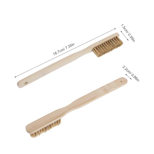 Ipetboom Bouldering Chalk Brush for Indoor Rock Climbing with Soft Wood Bristles, Rapid Drying and Secure Grip Design, for Cleaning Climbing Holds in Humid Environments