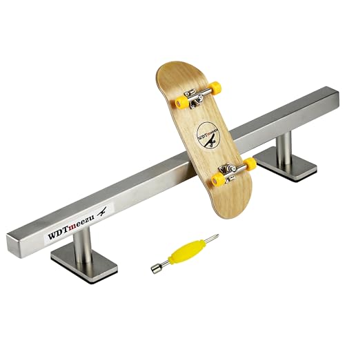 32mm Wood Bearing Wheel Fingerboard and 10" Long Metal Flat Fingerboard Rail Combination Package
