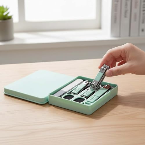 Travel-Friendly Nail Clipper Set, Stainless Steel Manicure Kit with Ear Pick, Nail File and Toenail Clippers, Portable Grooming Tools for Fingernails, Hands and Feet - color: Green