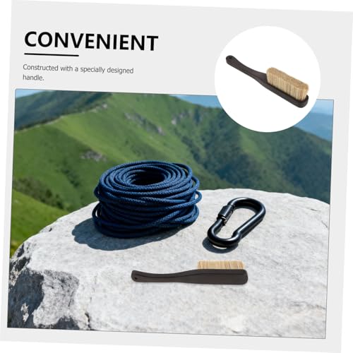 Wakauto Climbing Brush Boar Hair Bristles Wooden Handle Outdoor Climbers Tool Efficiently Removes Chalk and Dirt Natural Surfaces Lightweight Design Lengthy Climbs