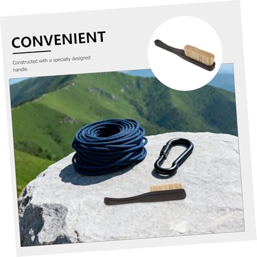 Outdoor Climbing Chalk Brush and Fine Boar Hair Bristles with Wooden Handle Quick Drying and Excellent Grip for Bouldering Holds and Natural Rock, for Lengthy Climbs