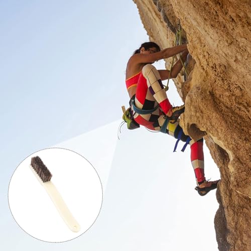 2pcs Climbing and Bouldering Brush Long Handle Firm BouClder Cleans Tool Easy Use Firm - color: Brown Large