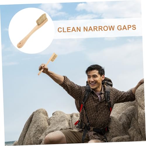 Bouldering Brush with Soft Bristles Lightweight Compact Climbing and Bouldering Gear Cleaning Tool for Climbing Holds and Reliable for