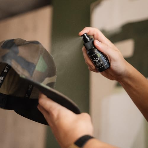 SNEAKER LAB Environmentally Friendly Hat Cleaner - Safe To Use On Most Materials - color: Protector
