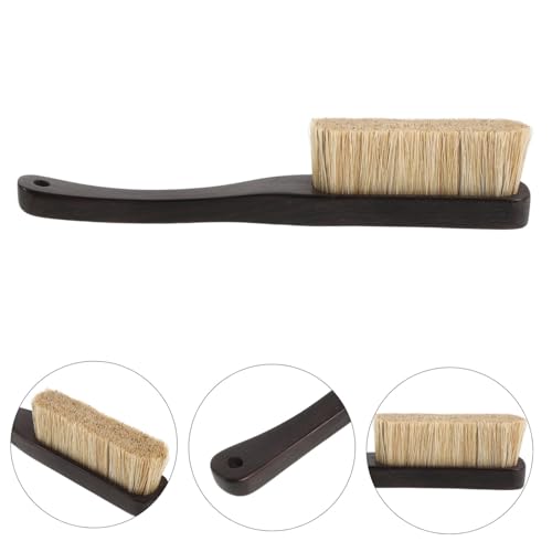 Outdoor Climbing Chalk Brush and Fine Boar Hair Bristles with Wooden Handle Quick Drying and Excellent Grip for Bouldering Holds and Natural Rock, for Lengthy Climbs