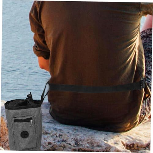 Climbing Chalk Bag with Zippered Pockets Waterproof Gym Pouch for Rock Climbing Bouldering and Weightlifting Adjustable Waist Belt Outdoor Sports Accessories