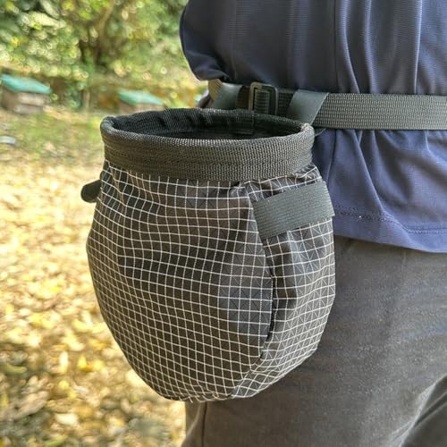 Climbing Chalk Bag with Zipper Pocket Climbing Chalk Bag Pouch with Waist Belt for Bouldering Weightlifting Powerlifting Gym Workout - color: Black