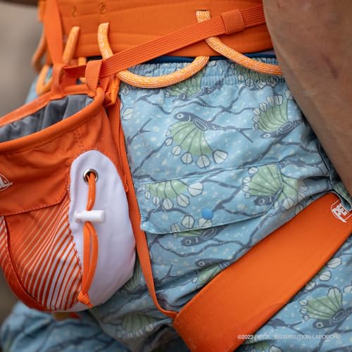 Petzl SAKAPOCHE Ergonomic Chalk Bag with Pocket - color: Nlack
