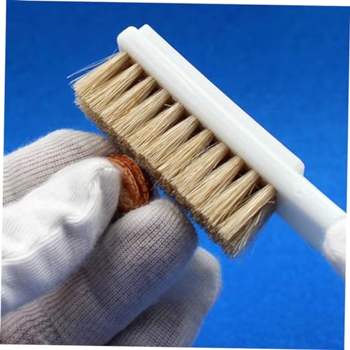 4Pcs Rock Climbing Brush Bouldering Cleaning Tools with Sturdy Handles and Boar Hair Bristles for Efficient Rock Cleaning for Indoor and Outdoor Climbing